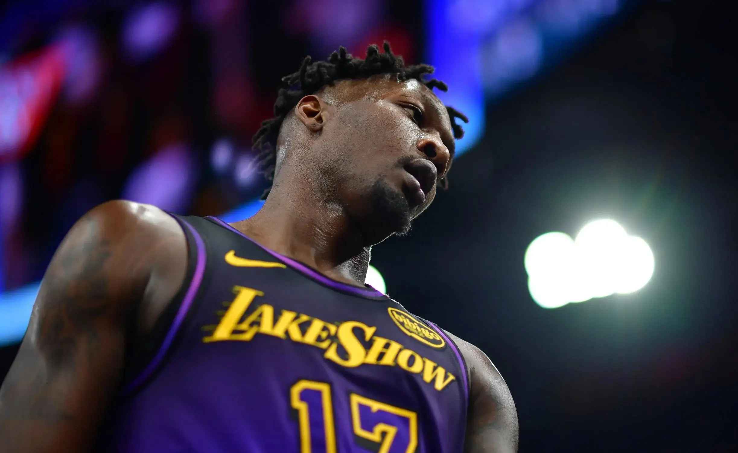 赛前洛杉矶湖人调整名单以备葡超；状态回暖环节打磨；话题不断；细节决定成败的简单介绍