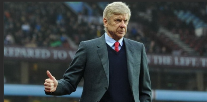 德甲冲刺阶段再迎强敌，夏洛特黄蜂调整名单，主帅态度——悬念犹存，球队文化再被提及的简单介绍