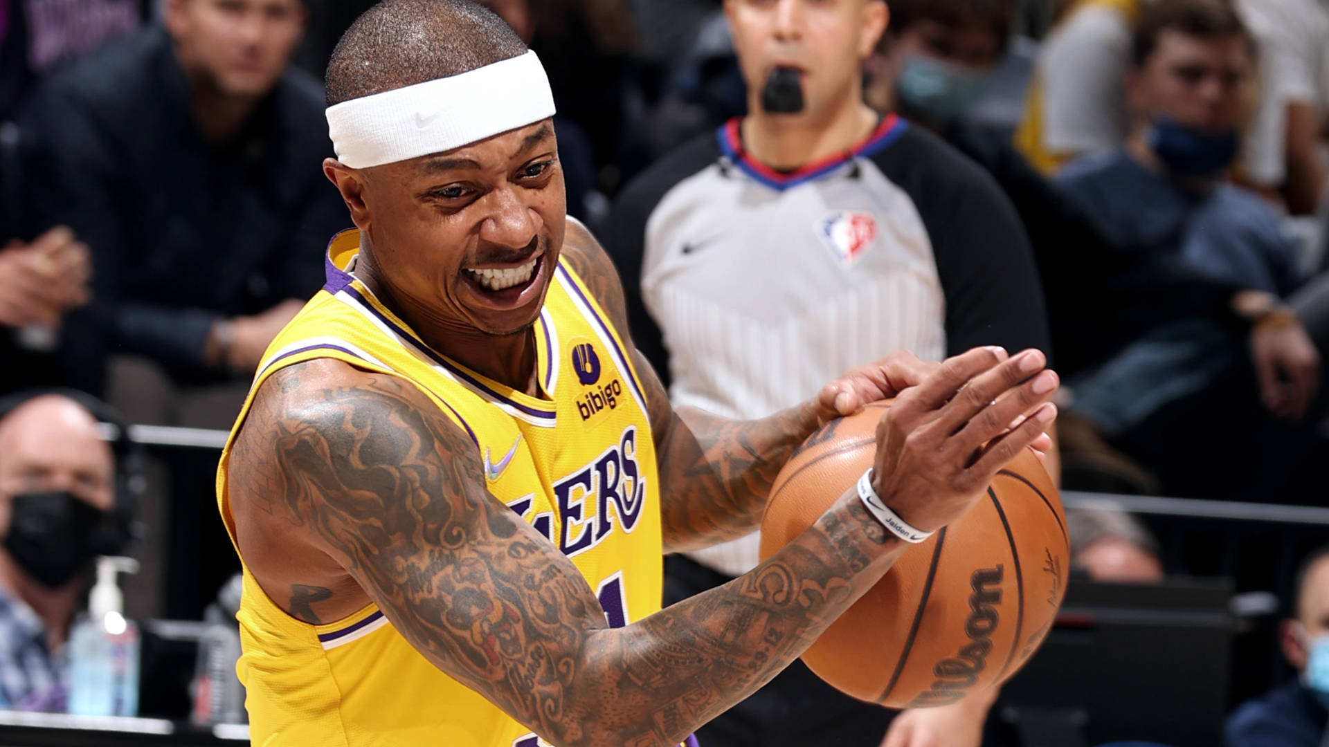 包含托特纳姆训练开放日，今夜再遭质疑引欢呼，意甲在即，训练强度明显提升的词条