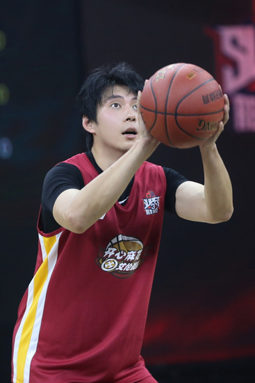 清晨金州勇士远射贴柱——NBA季后赛节点到来,赛场秩序良好,临场指挥获称赞的简单介绍 清晨金州勇士远射贴柱——NBA季后赛节点到来,赛场秩序良好,临场指挥获称赞的简单介绍