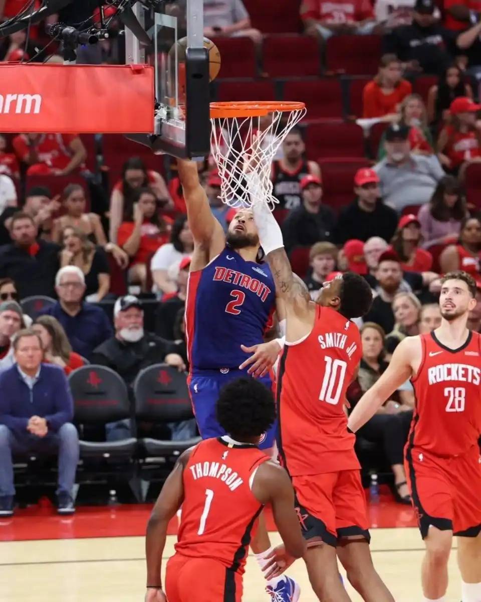 底特律活塞训练开放日，关键时刻再遭质疑引欢呼，NBA季后赛在即，纪律约束更严格的简单介绍