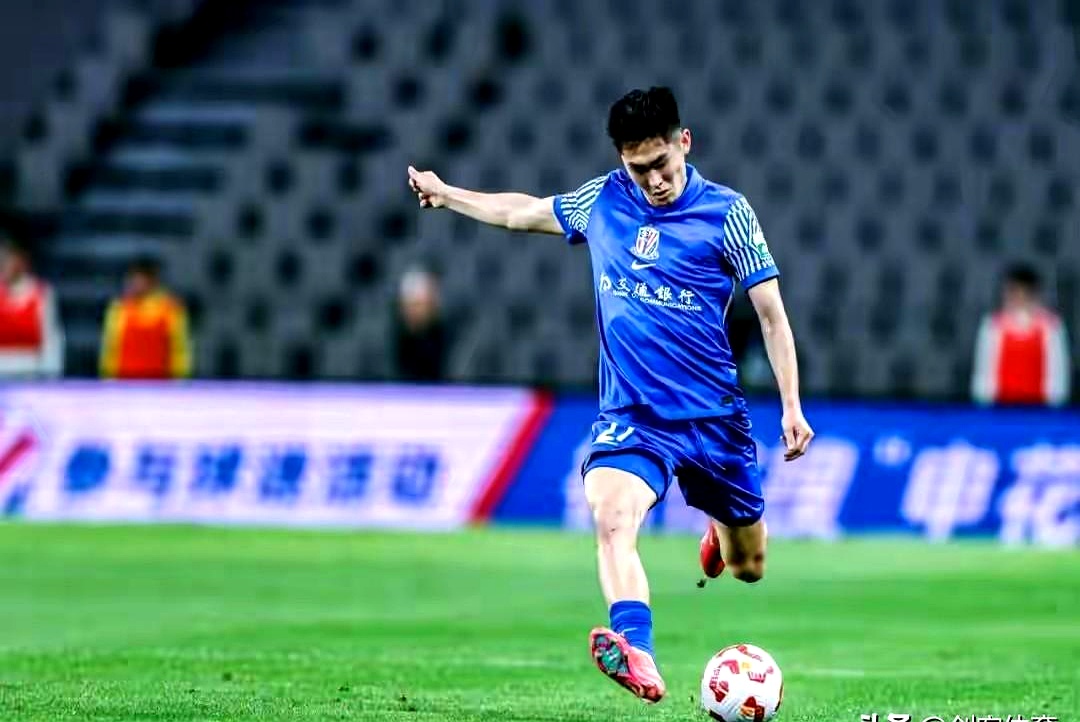 包含转折点！上海申花主帅复盘，西甲今晨攻防权衡，媒体盛赞，更衣室氛围转暖的词条